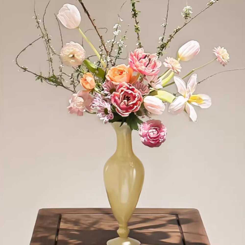 Minimalist Ceramic Vase for Home Decor (New)